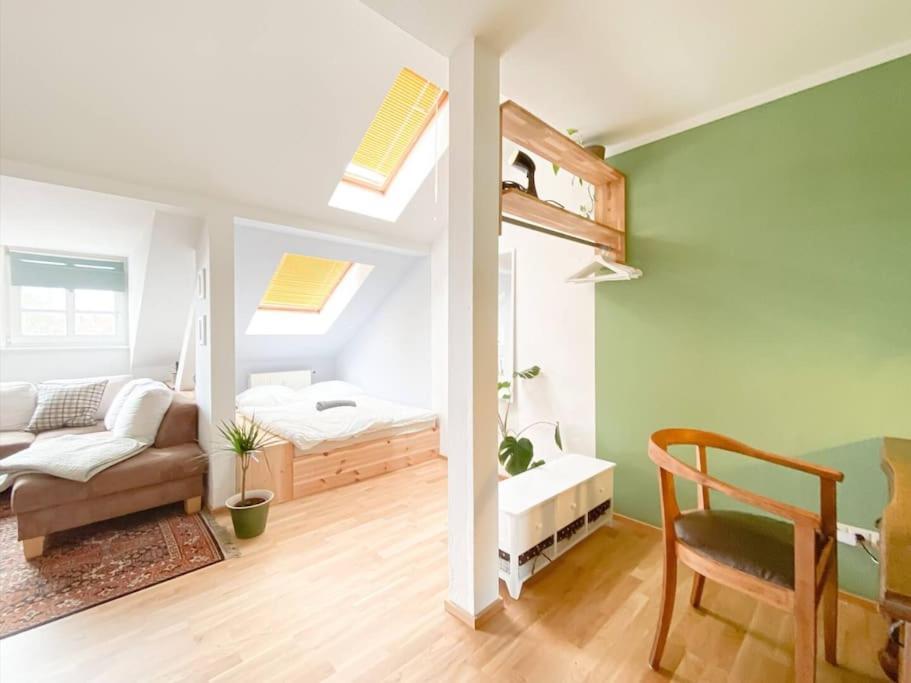 Schoene Ferienwohnung Mit Blick Ueber Stadtwald Лейпциг Екстер'єр фото
