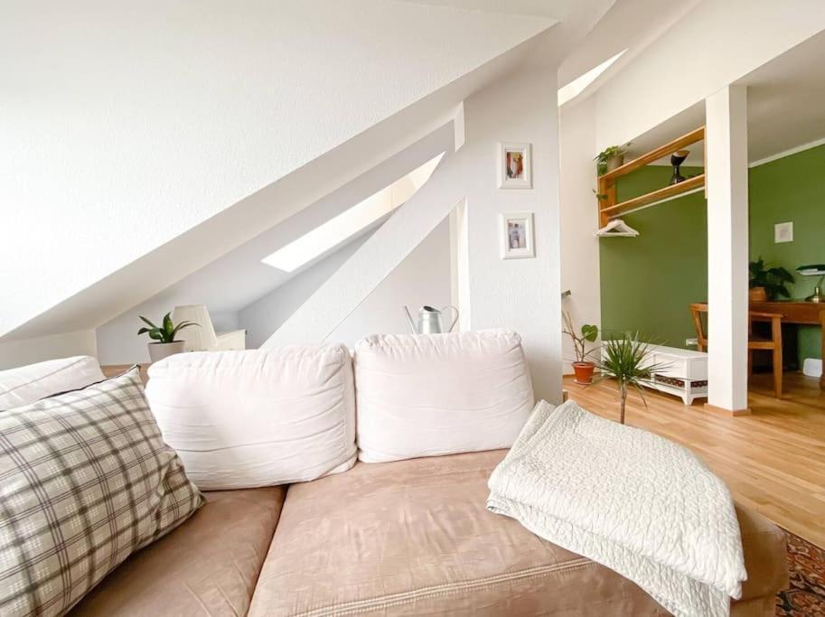 Schoene Ferienwohnung Mit Blick Ueber Stadtwald Лейпциг Екстер'єр фото