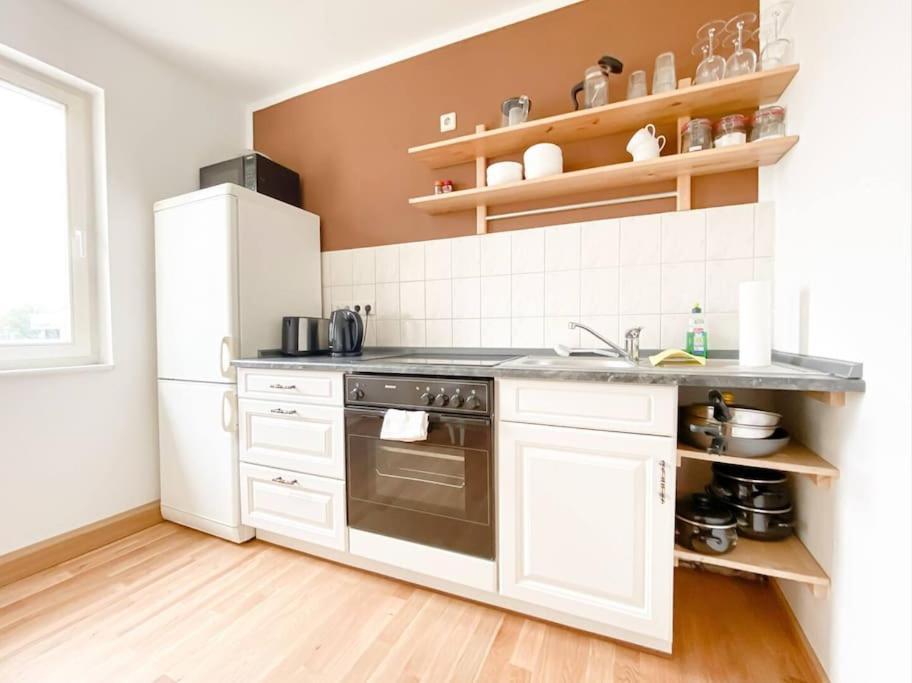 Schoene Ferienwohnung Mit Blick Ueber Stadtwald Лейпциг Екстер'єр фото